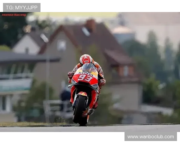 马尔克斯强势回归MotoGP赛场引发车迷热议与期待